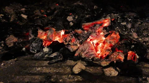 Incandescent burning embers Видео 243749634