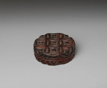 Incense Box (K?g?) with Interlinked Circles (Shipp?) Pattern early 17th cen.. Stock Photos