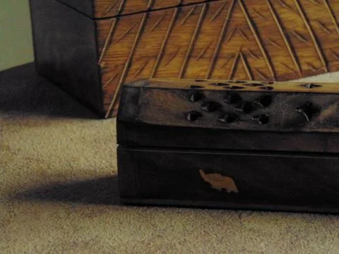 Incense box on a rustic table. Stock-Fotos