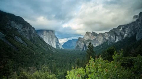 Incredible Clouds Move through epic Yosemite Valley Sunset Stock Footage 60688312