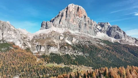 Incredible mountain range on a sunny winter day. Stock Footage 227568957