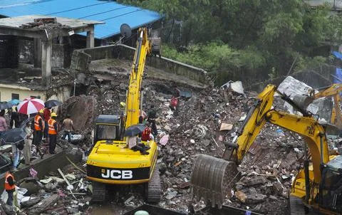 India Building Collapse - Jun 2013 Fotos de archivo
