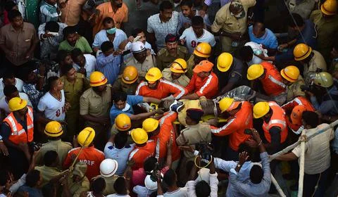 India Building Collapse - Oct 2016 Fotos de archivo