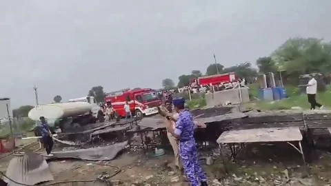 India: Deadly Explosion Rocks Fireworks Factory in Ahmedabad Stock Footage 340068117