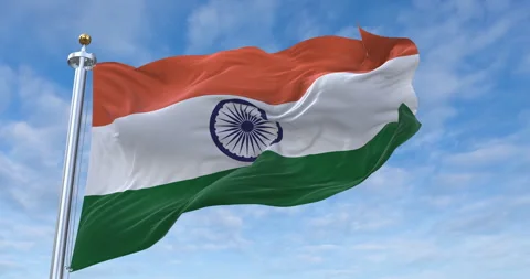 India flag with flagpole waving in rolling clouds looping, 4K (Perfect Loop) 库存影片 277349362