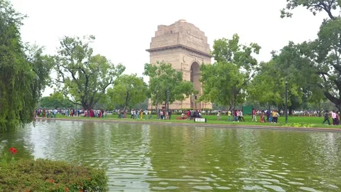 India Gate and Amar Jawan Jyoti Eternal Flame Vídeos de archivo 320385974