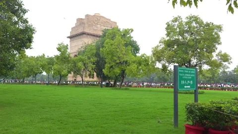 India Gate and Amar Jawan Jyoti Eternal Flame Vídeos de archivo 320386909