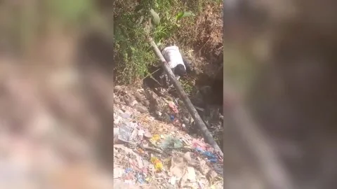 India: Leopard attack knocks worker to ground as five villagers injured, ... Stock Footage 333915456