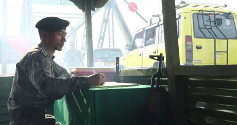 Indian Army Soldier at Checkpost 스톡 동영상 340122983