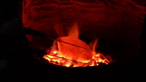 Indian Bread, Flate Bread - Chapati or Roti in Tandoor 스톡 동영상 151555345