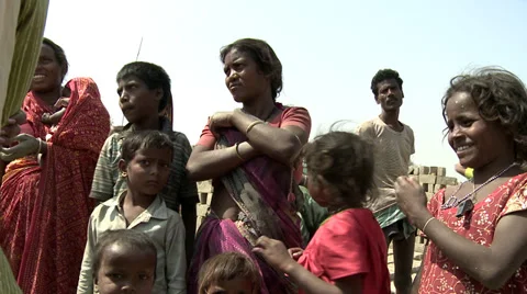 Indian brickfield &amp; brickfield workers Stock Footage 31338907