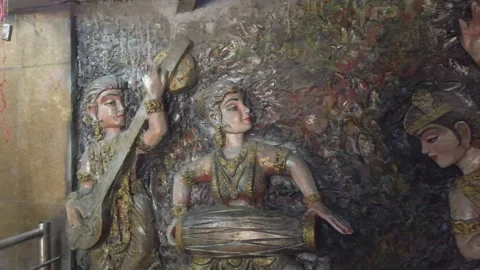 Indian classical dancer Statue Stock Footage 194407325