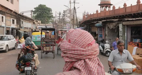 Indian Cycle Rickshaw Puller Video stock 111760301