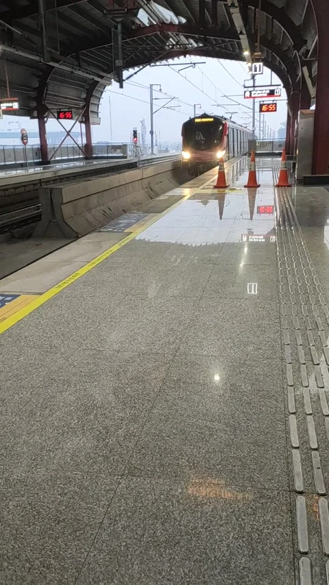 Indian Metro Train View Stock Footage 168604510