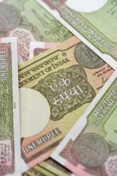 Indian New One Rupee Notes Portrait Stock Photos