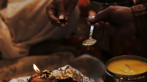 Indian people make paste of curcumin Stock Footage 68981920