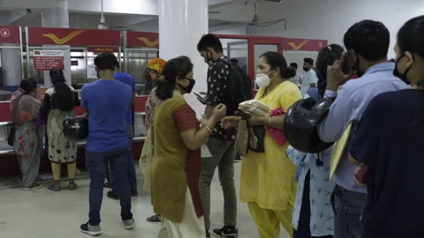 Indian post office scene. 스톡 동영상 136428104