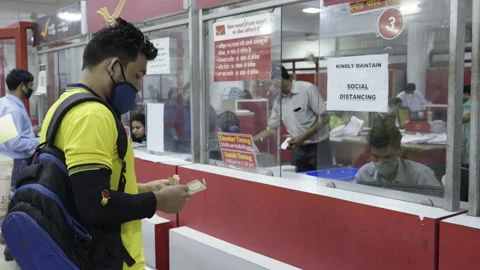 Indian post office scene. 스톡 동영상 136463481