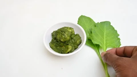 Indian Spinach and Potato Curry. Видео 310092215