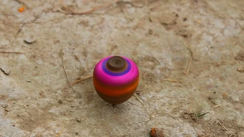 An Indian spinner spinning on the floor Stock Footage 105334116