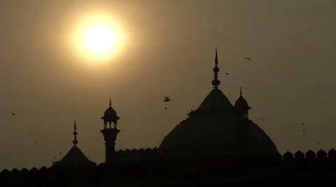 Indian temple rooftop at sunset Vídeo Stock 44907689