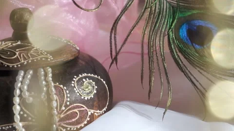 Indian traditional store close-up. Beautiful jewelry boxes, pearls, Stock Footage 295954923