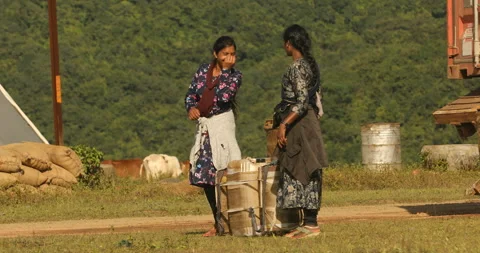 Indian Tribes Wating at work place Vídeo Stock 326779306