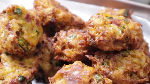 Indian vegetable snacks pakora  Stock Footage 158233296