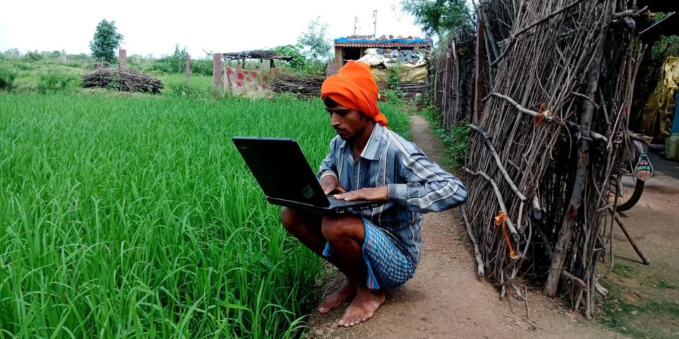 Indian villager computer educational program for modern era. 库存照片