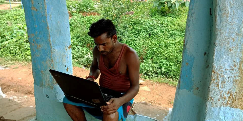 Indian villager computer educational program for modern era. Foto stock