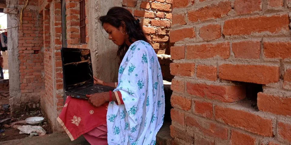 Indian villager technology learning program for digital awareness. Foto stock