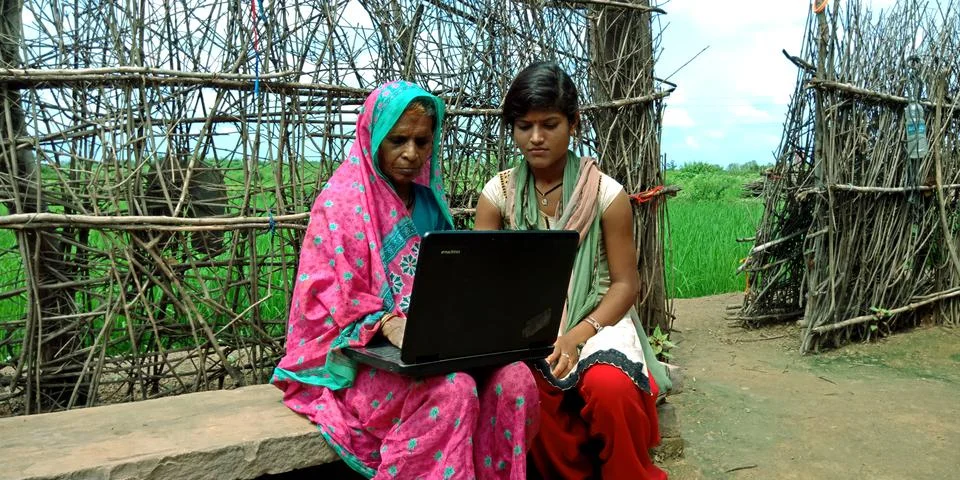 Indian villager technology learning program for digital awareness. Foto stock