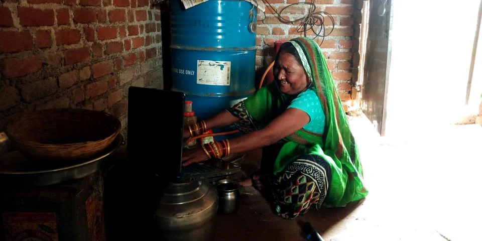 Indian villager technology learning program for digital awareness. Foto stock