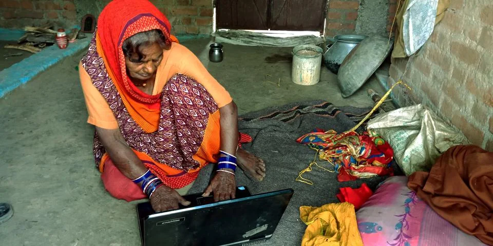Indian villager technology learning program for digital awareness. Foto stock