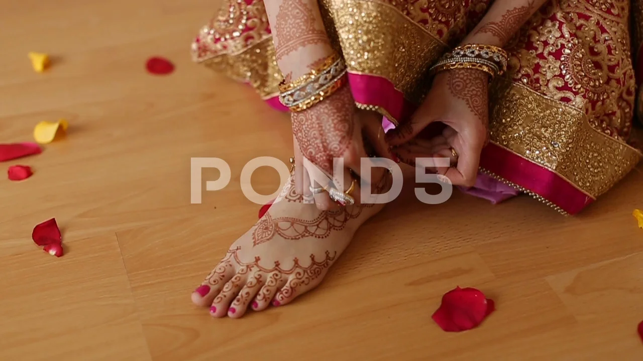 14 Indian Wedding and Ceremony Traditions