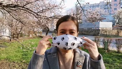 Individual mask usage Video stock 129611809