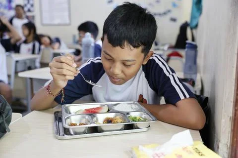 Indonesia government's nutritious meals program continues amid food poisoning, D Photos