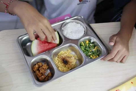 Indonesia government's nutritious meals program continues amid food poisoning, D Photos