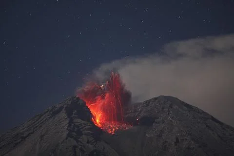 Indonesia, Java, Semeru volcano erupting 스톡 사진