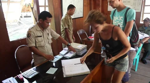 INDONESIA, KOMODO, 24. DECEMBER 2014: guide office on the island Stock Footage 44917153