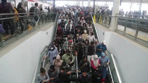 Indonesia's GDP expected to grow up to 5... Stock Video Pond5