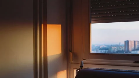 Indoor 4k timelapse of sunlight coming through the window Видео 60199668