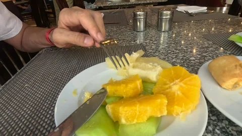 Indulging in a Colorful Array of Fresh Juicy Fruits: A Close-Up of Delicious 库存影片 330874189