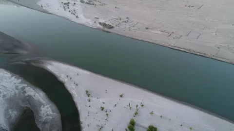 Indus River flows between the Karakoram and Himalayas at Skardu, Pakistan Stock Footage 342022136