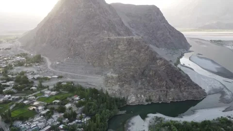 Indus River flows between the Karakoram and Himalayas at Skardu, Pakistan Stock Footage 342022392