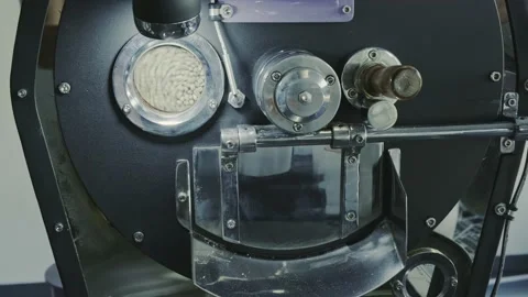 Industrial coffee roasting. Vídeos de archivo 142011998