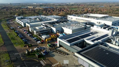 Industrial cooling and ventilation systems, HVAC and distribution centres UK Vidéo 326162963