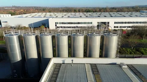 Industrial cooling and ventilation systems, HVAC and distribution centres UK Vidéo 326162992