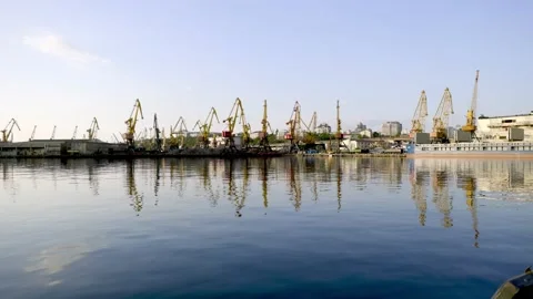 Industrial cranes in the seaport Stock-Footage 155093575