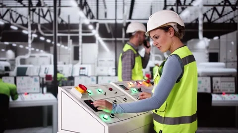 Industrial Data Automation System. Engineer Operator 動画素材 296927557